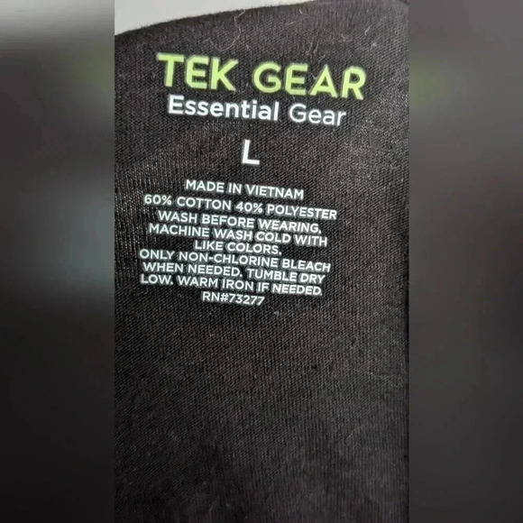 Tek Gear Black Essential Gear Women's Crewneck Size Large Shirt (EUC) - Picture 4 of 11